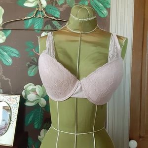 Large NEW w/tags New York Elegance Light Lavendar w/Lace Bra & Thong Set 36C Large NEW w/tags New York Elegance Light Lavendar w/Lace Bra & Thong Set 36C